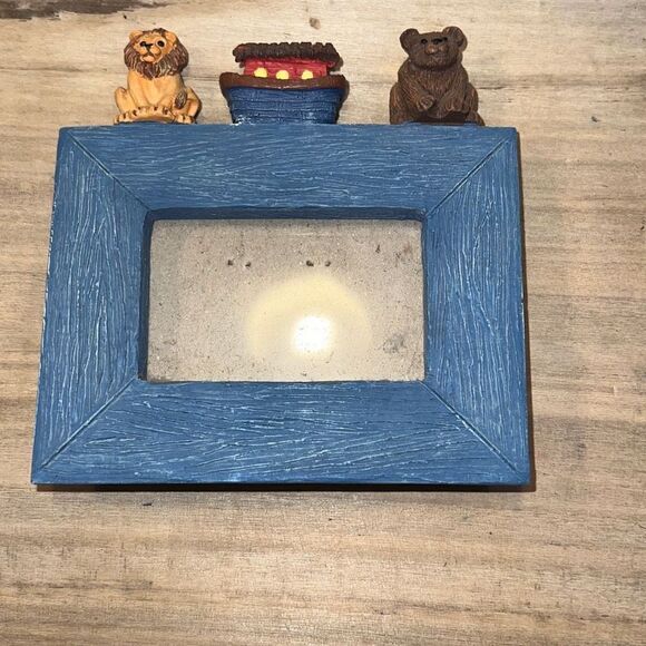 Noah’s Ark Mini Photo Frame With Lion and Bear - Picture 1 of 6